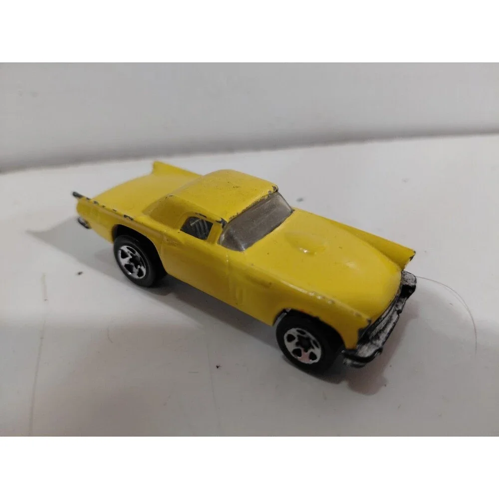 Hot Wheels 1:64 Die Cast Custom 1977 Malaysia 1957 Ford Thunderbird Coupe